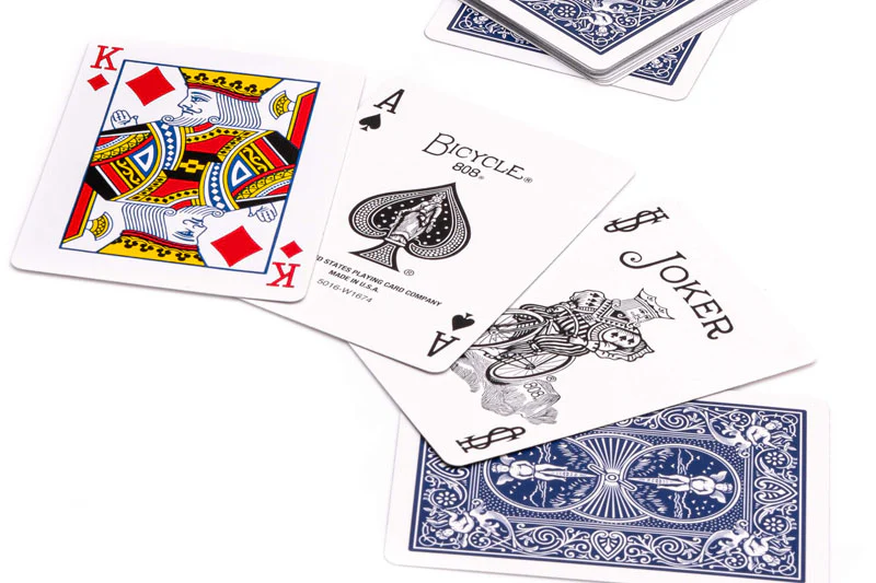 Bicycle Standard Index Playing Poker RED - Image 3